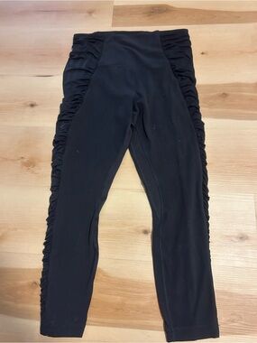Lululemon Ruched Side Black Leggings size 12